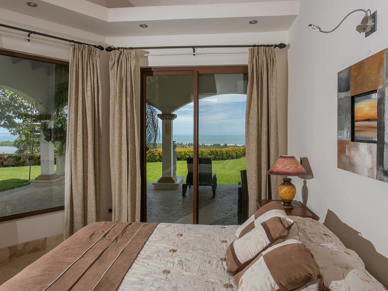 5 Bed Single Family Homes For Sale in Ojochal Costa Rica